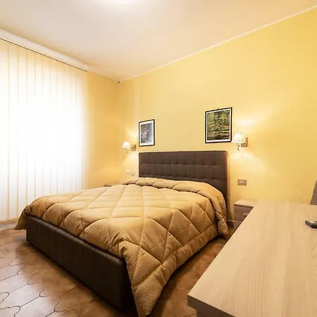 Aurelia 2*
