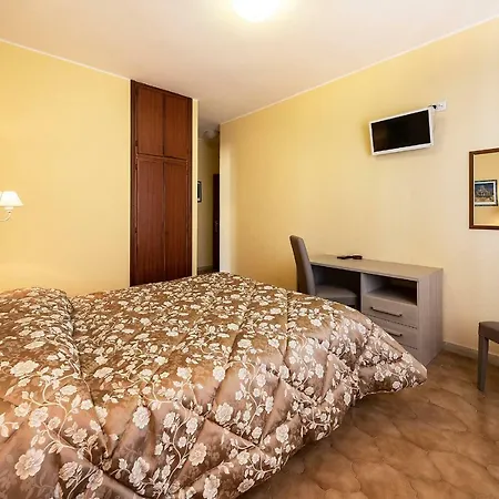 Hotel Aurelia 2*