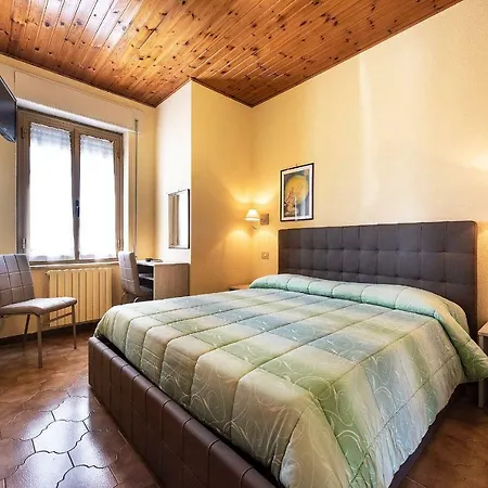 Aurelia Hotel