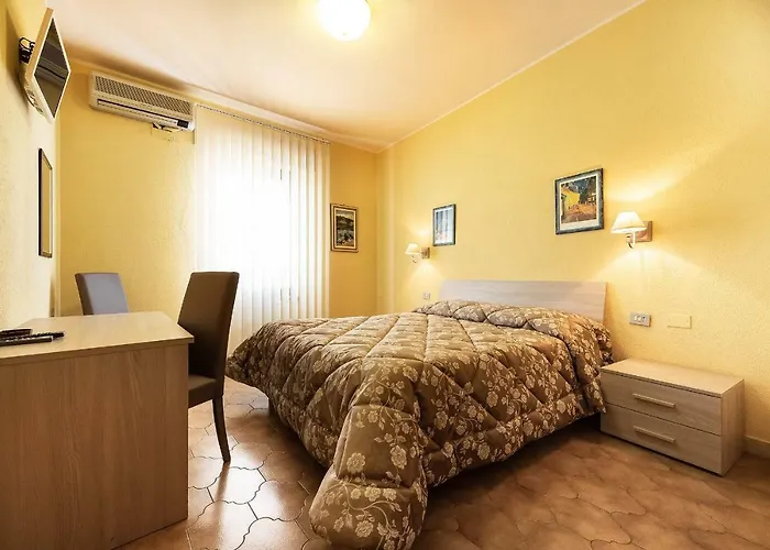 Aurelia Hotel